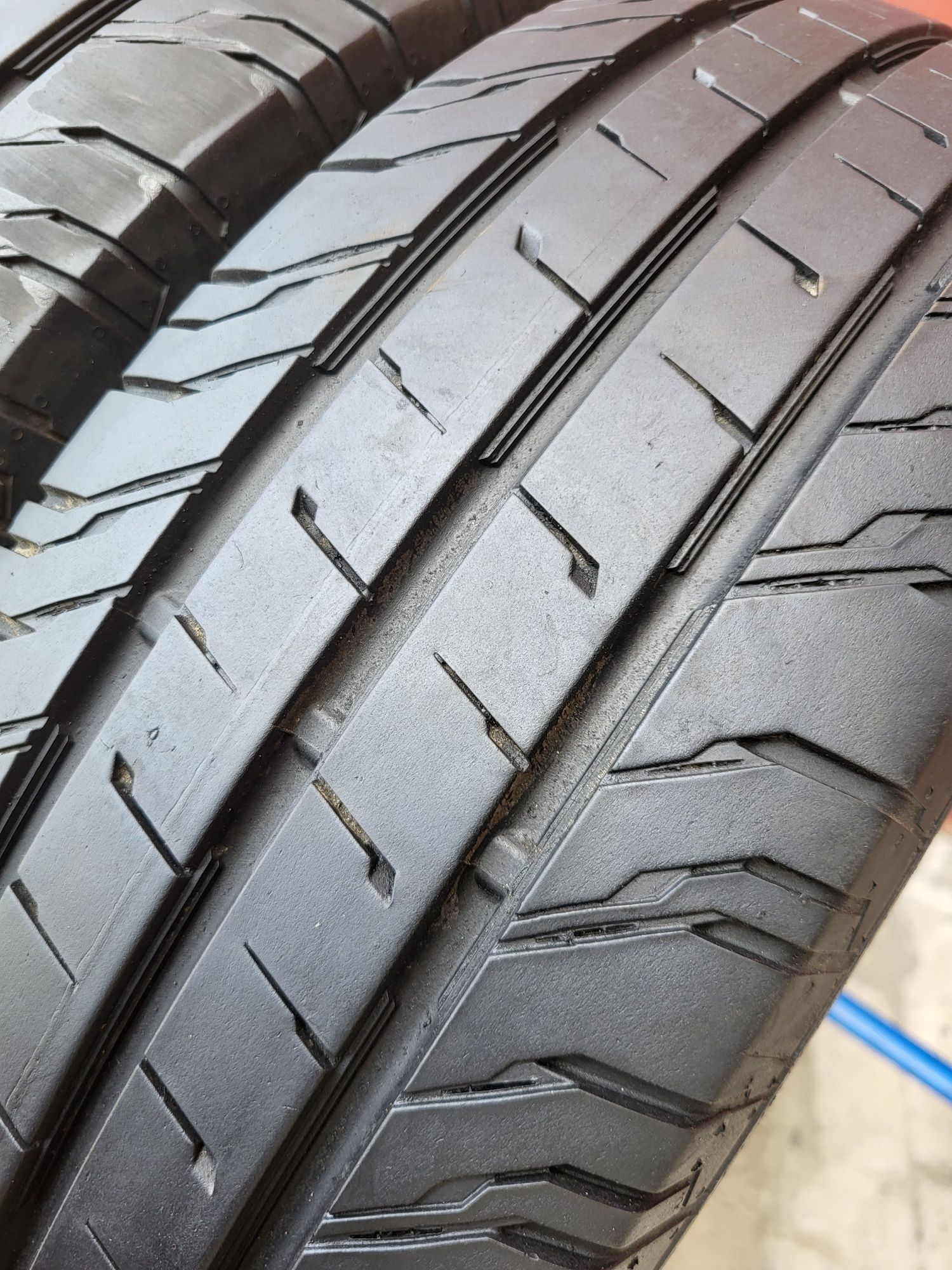 205/75/16C R16C Continental VanContact 200 2шт ціна за 1шт шини