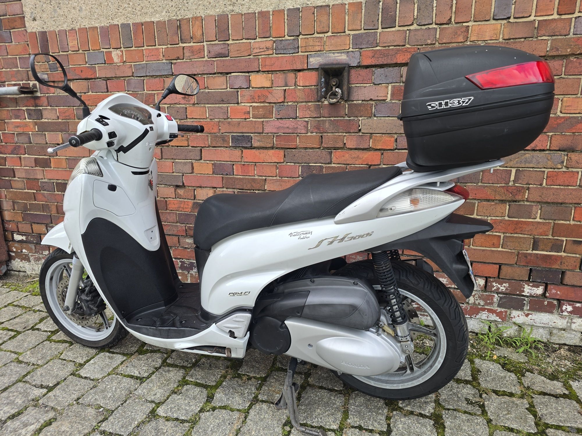 Honda SH 300 .2010r. ABS // kufer // sh300i
