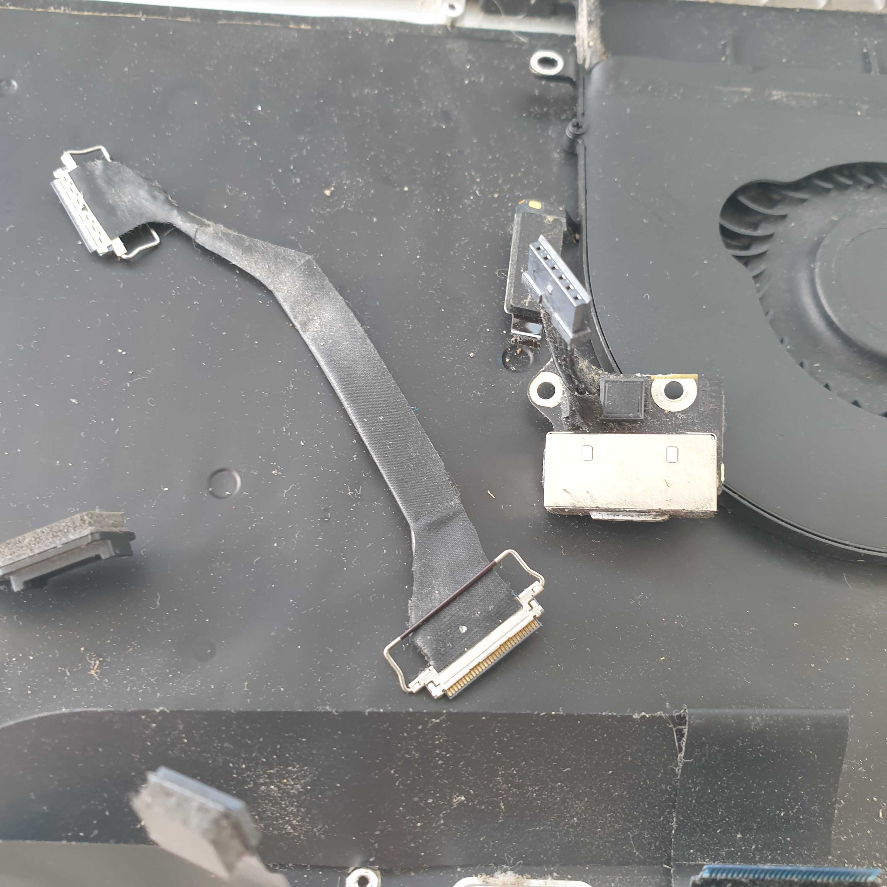 carcaça com teclado MacBook Pro 15" A1398, rest peças sob cons
