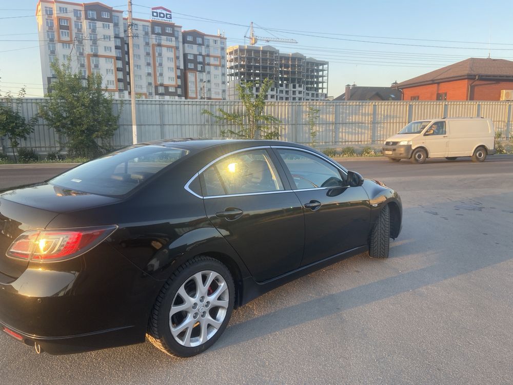 Продається автомобіль Mazda 6