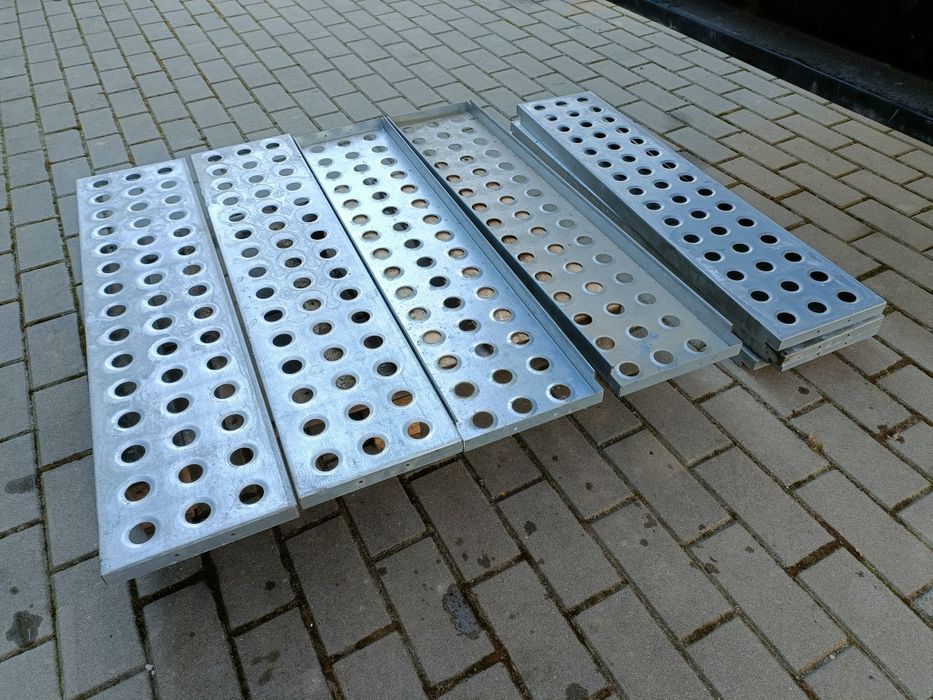 Podest blat stalowy ocynk ogniowy perforowany 97x22x4 Regał Mago ilość