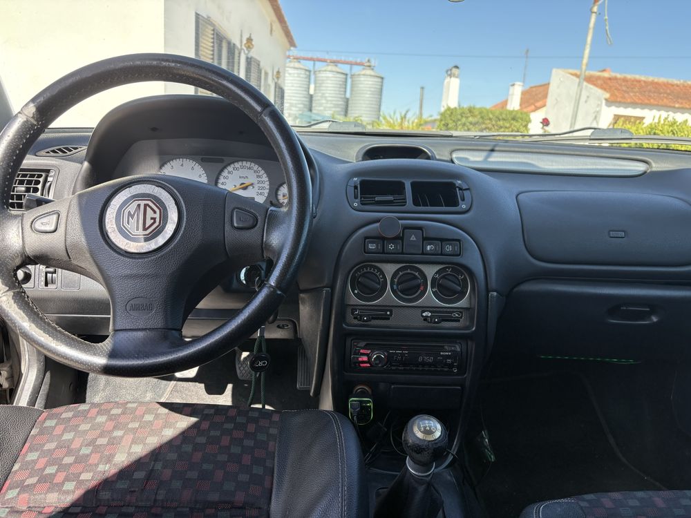 Carro Mg ZR 1.4 2004