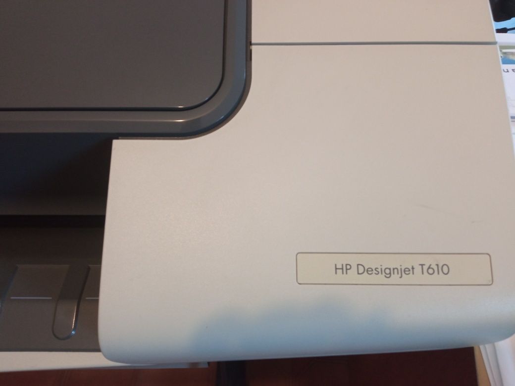 Plotter HP Designjet T610 usada (Negociável)