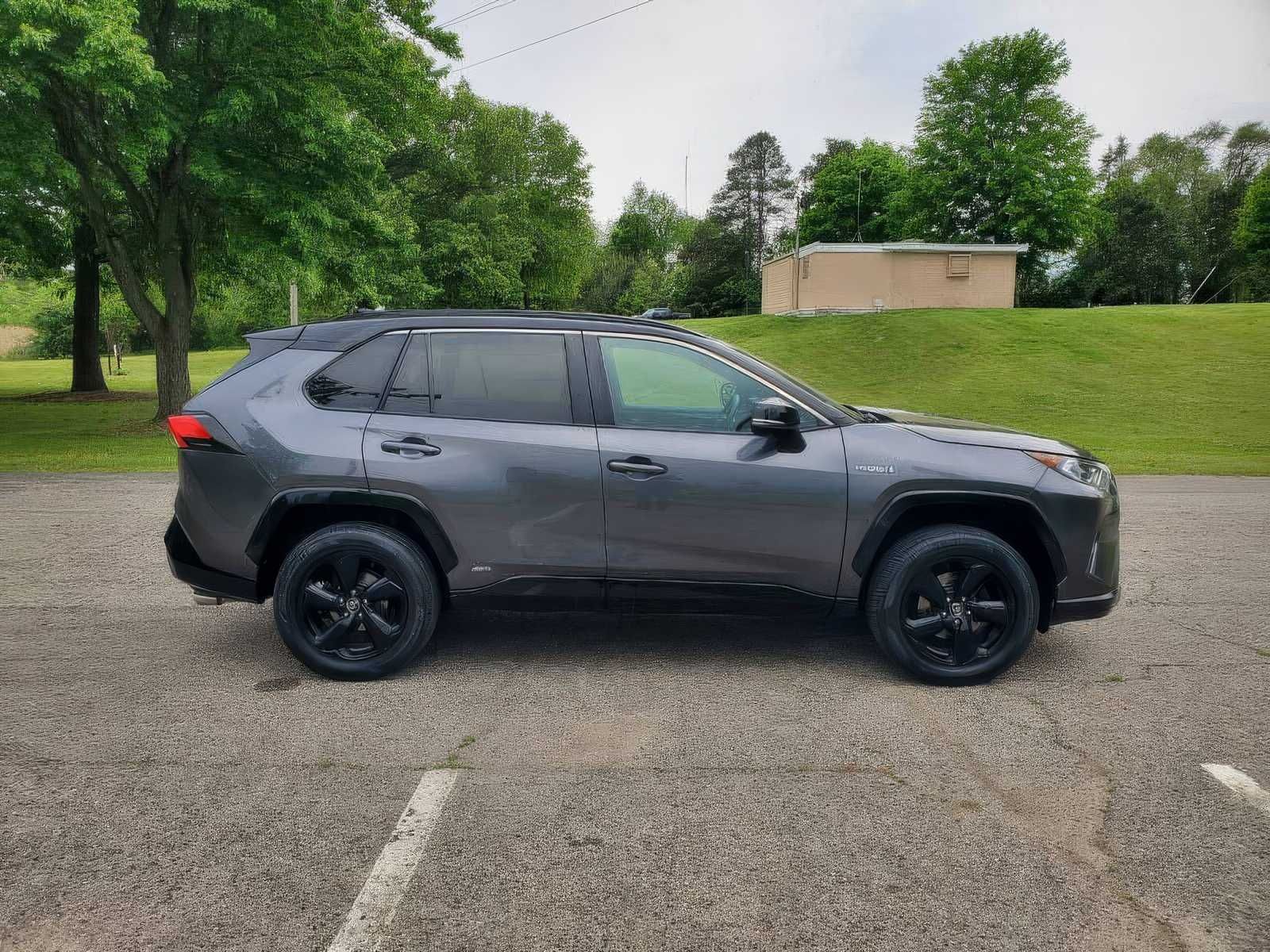 2020 Toyota RAV4 Hybrid XSE