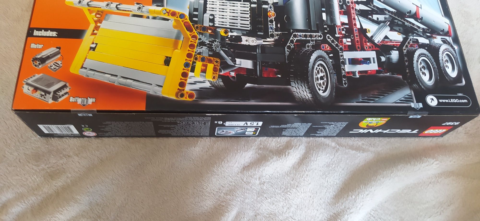 Lego Technic 9397 Nowe ciezarowka do przewozu drewna