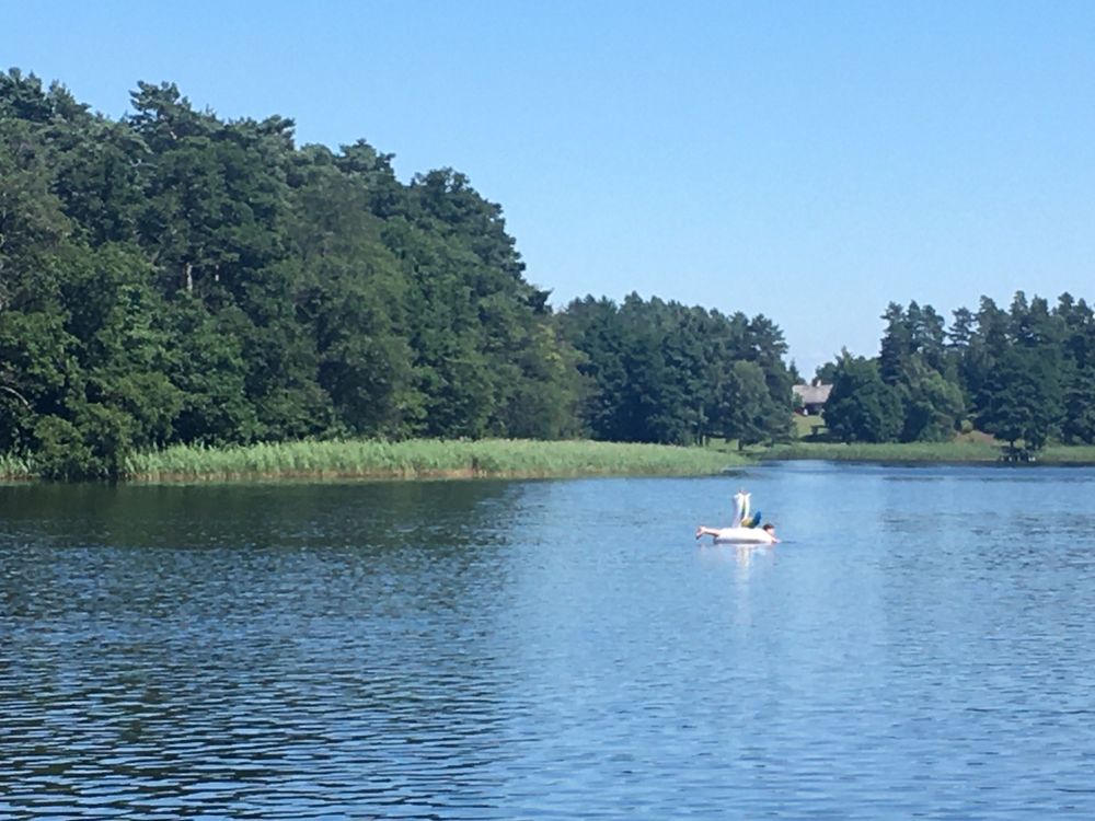 Urokliwy domek nad Kalwą,  z własnym pomostem