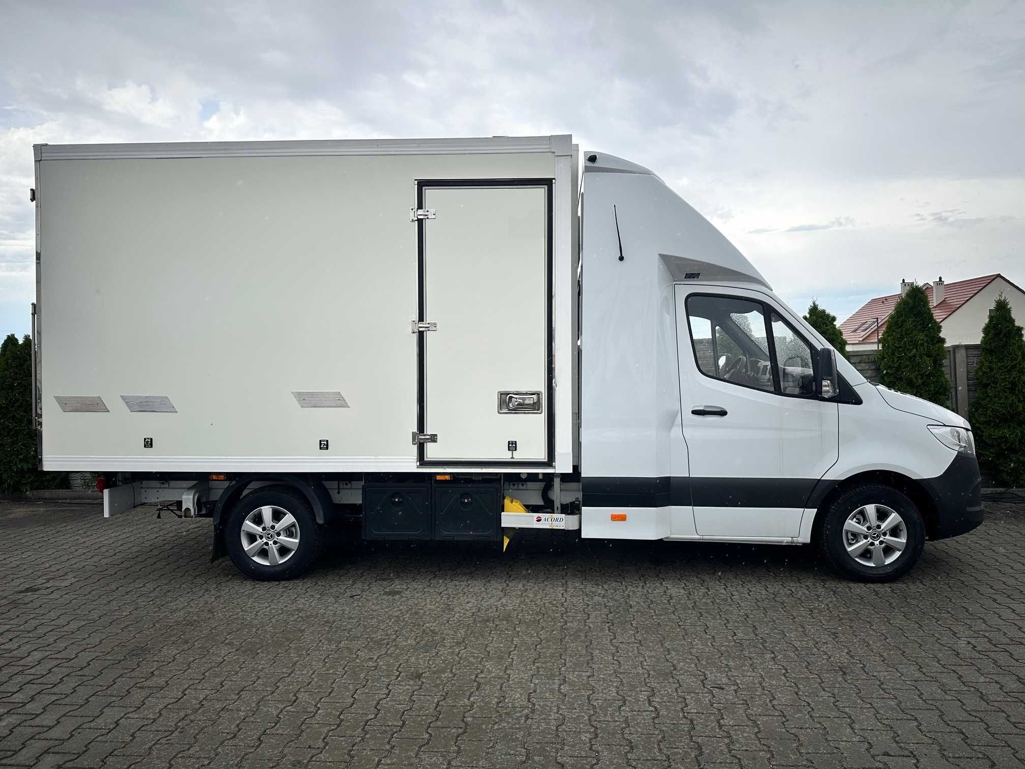Mercedes Benz Sprinter 317  7 x e-pal 2 x temp