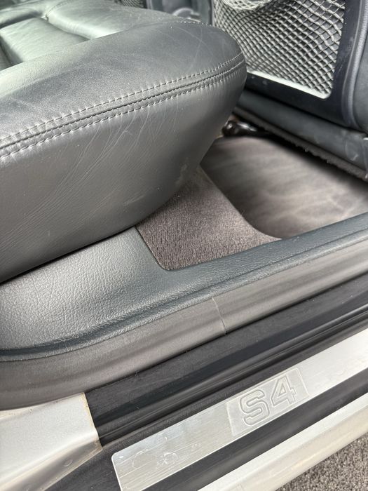 Audi S4 Avant 2.7 V6 quattro