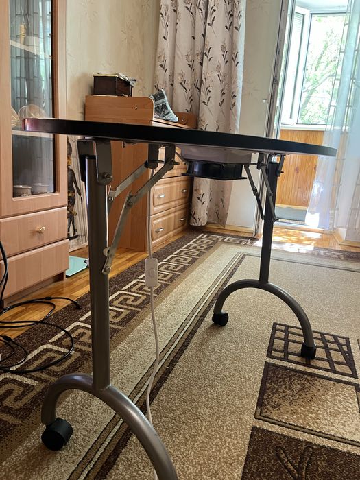 Стол маникюрный раскладной