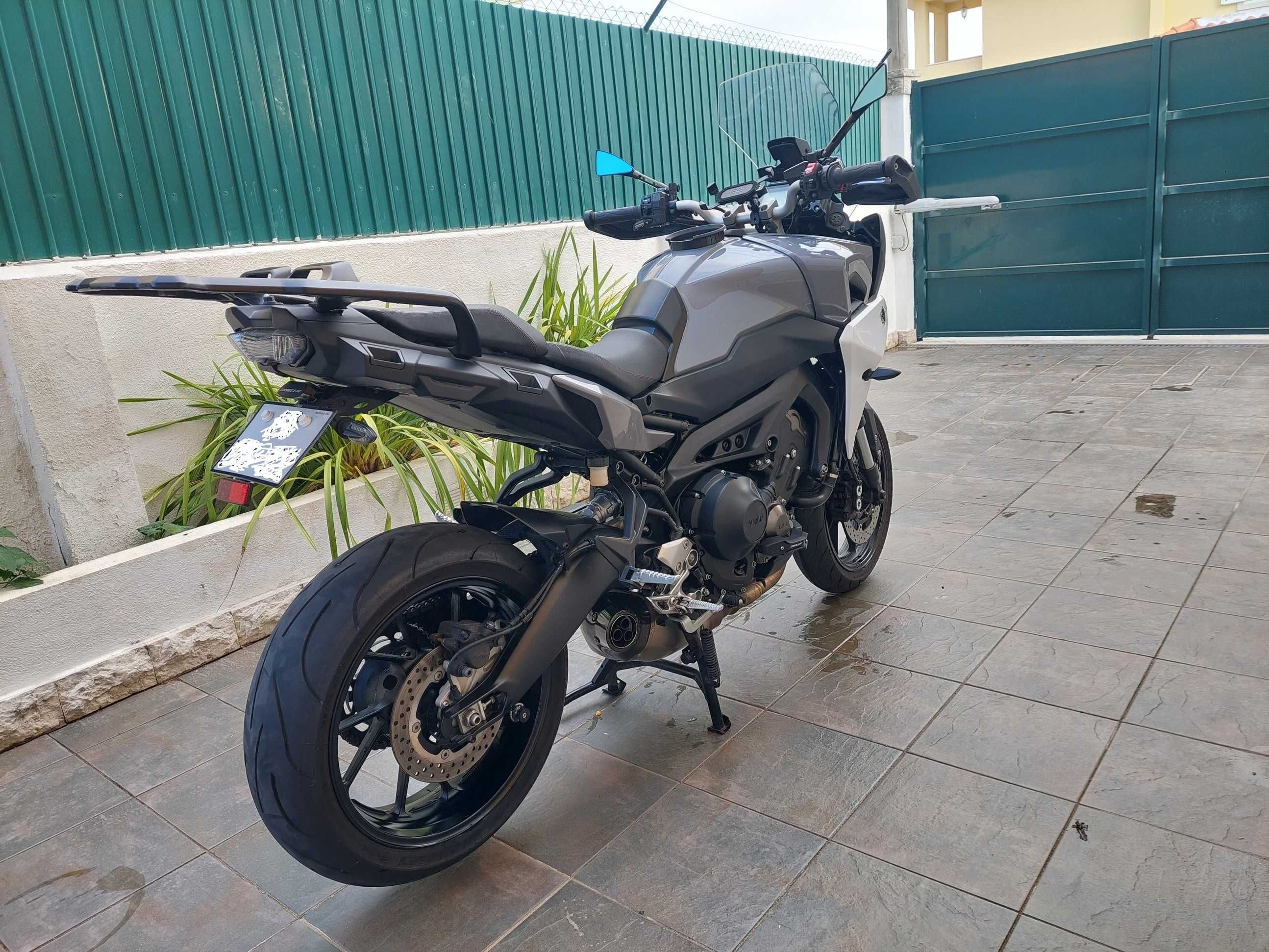 Tracer 900 de 2018 com 26000 Km