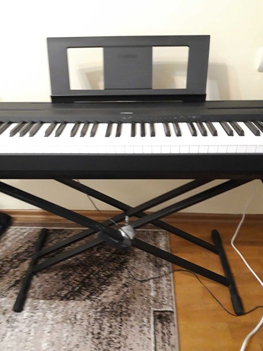 Цифрове піаніно Yamaha P-45 з педаллю та блоком живлення