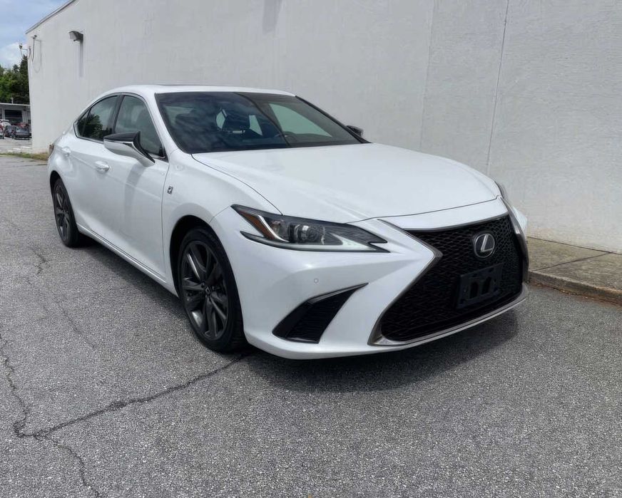 Lexus ES 250 F SPORT      2021