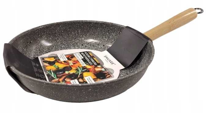Patelnia Okrągła Z POWŁOKĄ NIEPRZYWIERAJĄCĄ Non-Stick Smukee 24cm