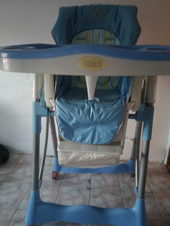 Fotelik krzesełko do karmienia niemowlaka dziecka