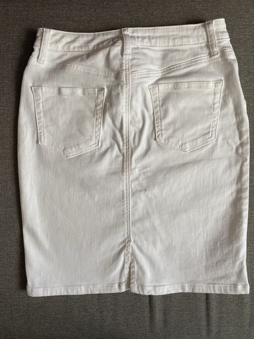 Biała spódnica ołówkowa 36/38 materiał a la jeans