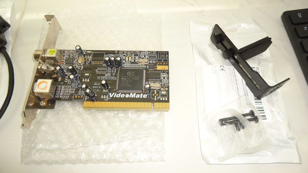 Набор разной электроники