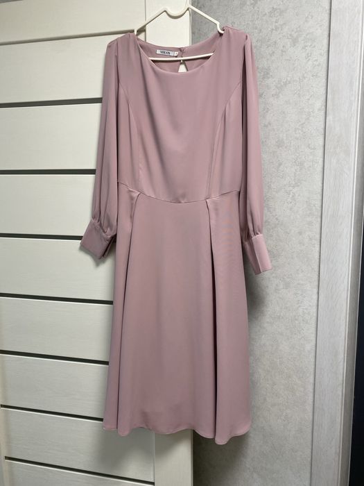 Продам святкову сукню розмір м