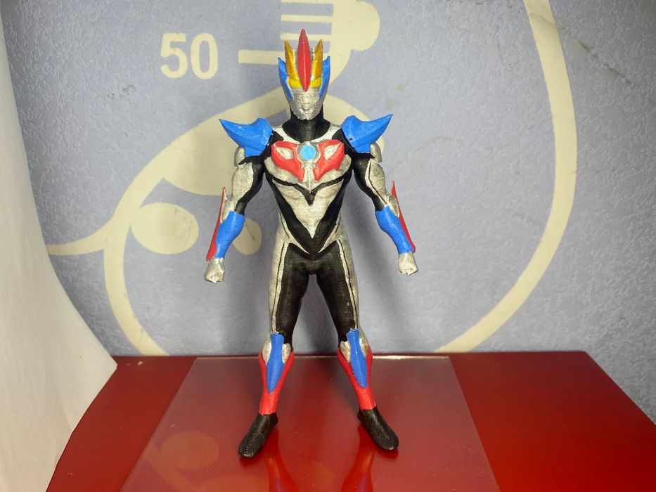 Grob Ultraman Figura