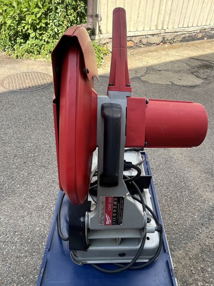 Przecinarka  milwaukee Chs 355do metalu o mocy 2300 W 355mm