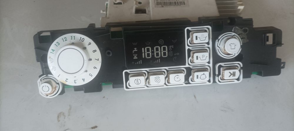 Стіралка ariston hotpoint 9 кг А++ WMG 922