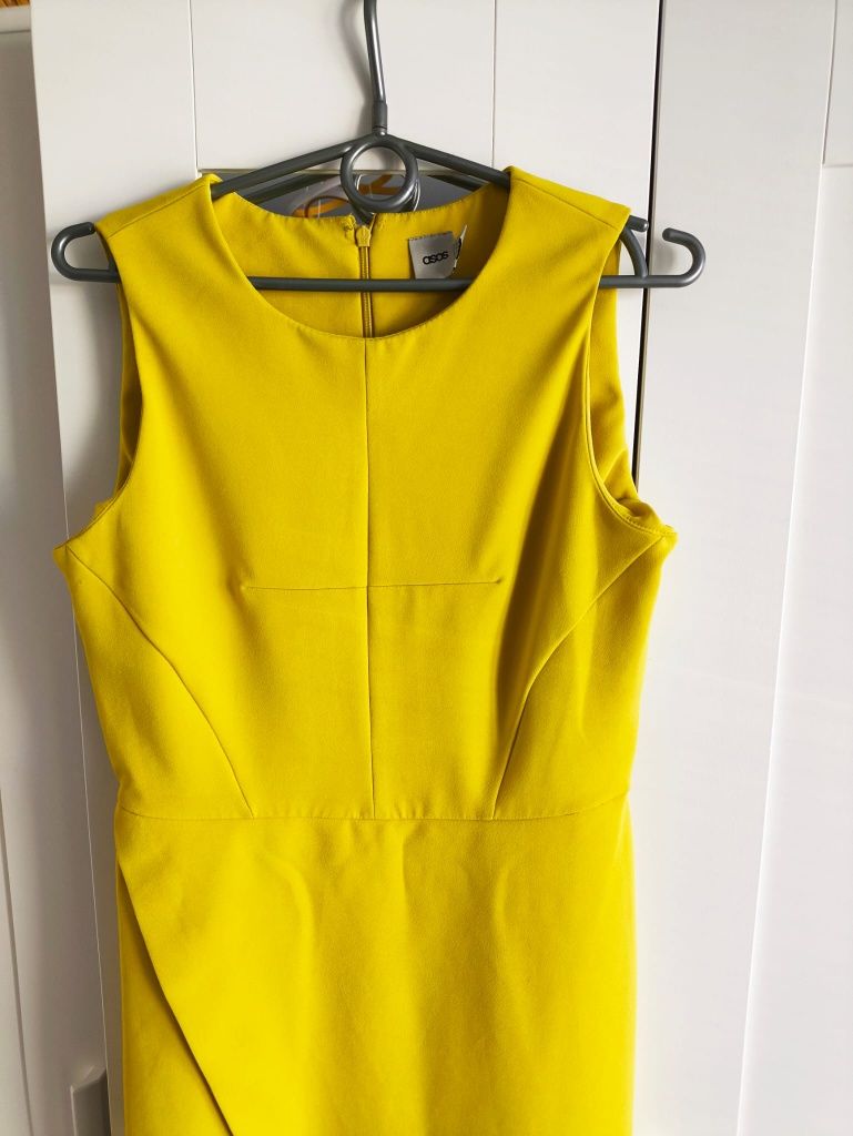 Elegancka limonkowa sukienka Asos midi zakładana 40 L