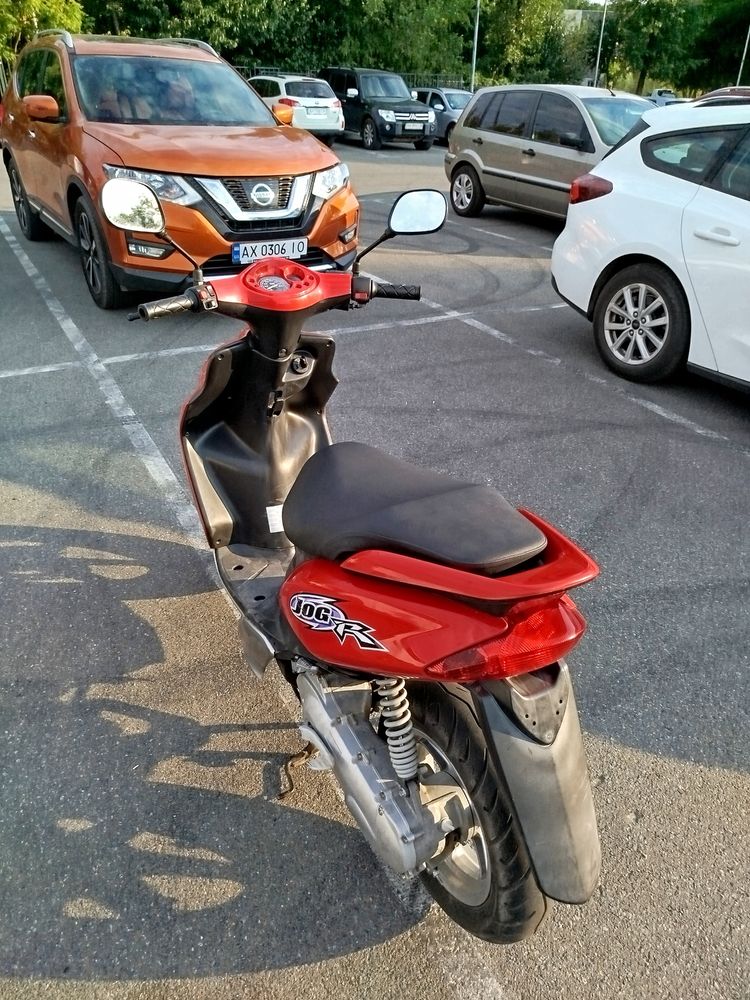 Yamaha jog r, rr На моторі як Yamaha Aerox Minarelli long горизонт