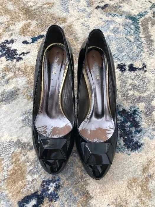 Czarne szpilki Gino Rossi 38