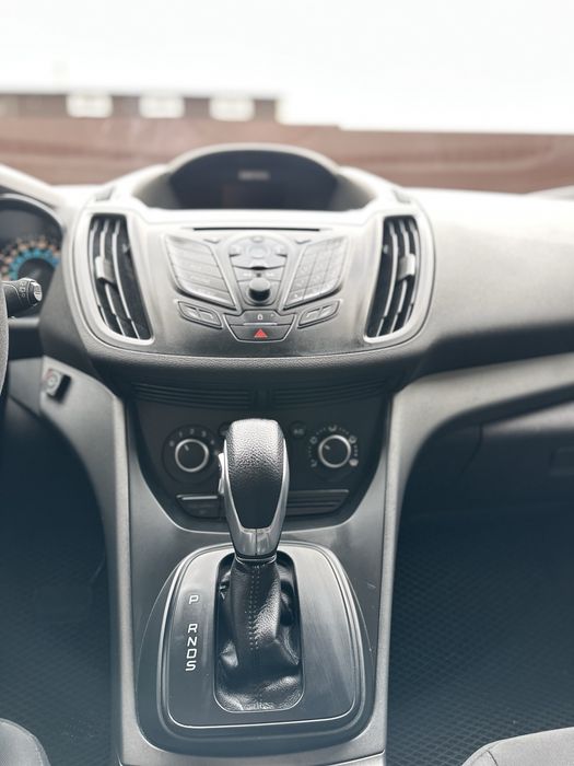 Ford Escape 2,5 газ/бенз Автомат