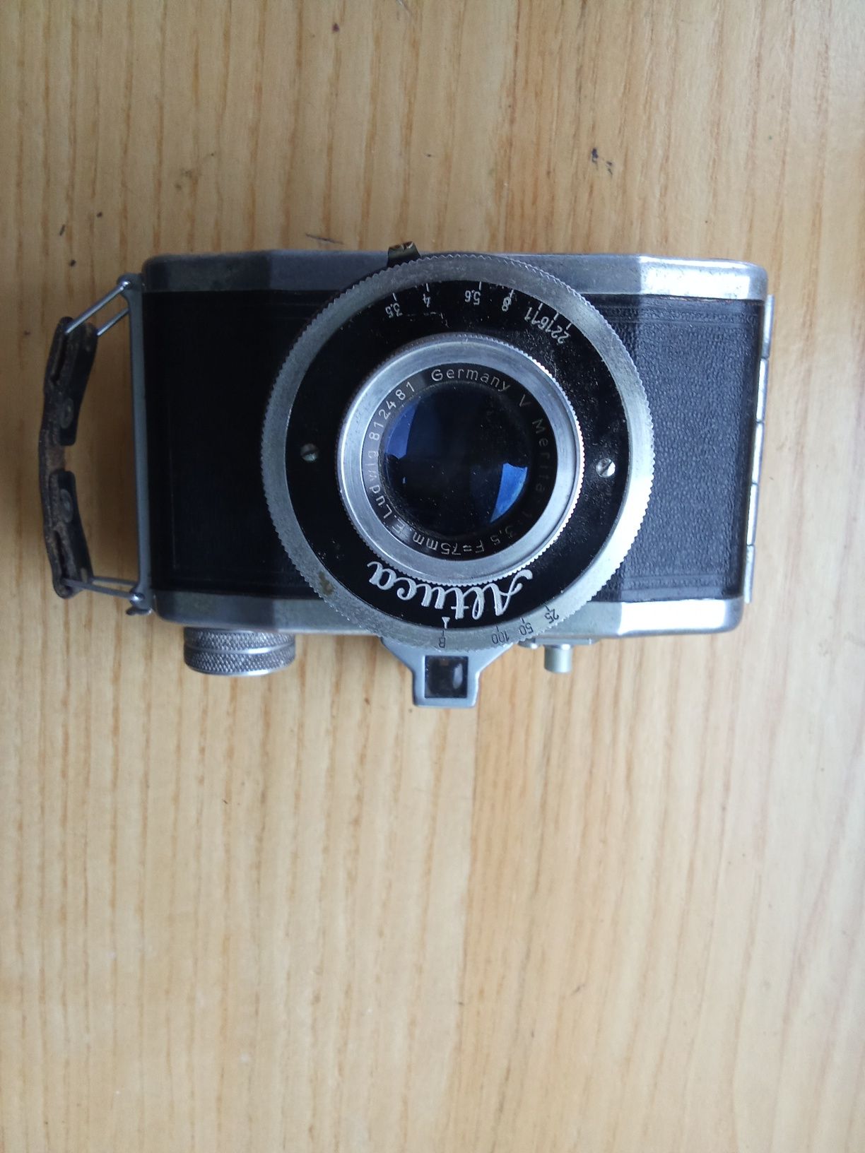 analogowy aparat fotograficzny Altuca 120mm