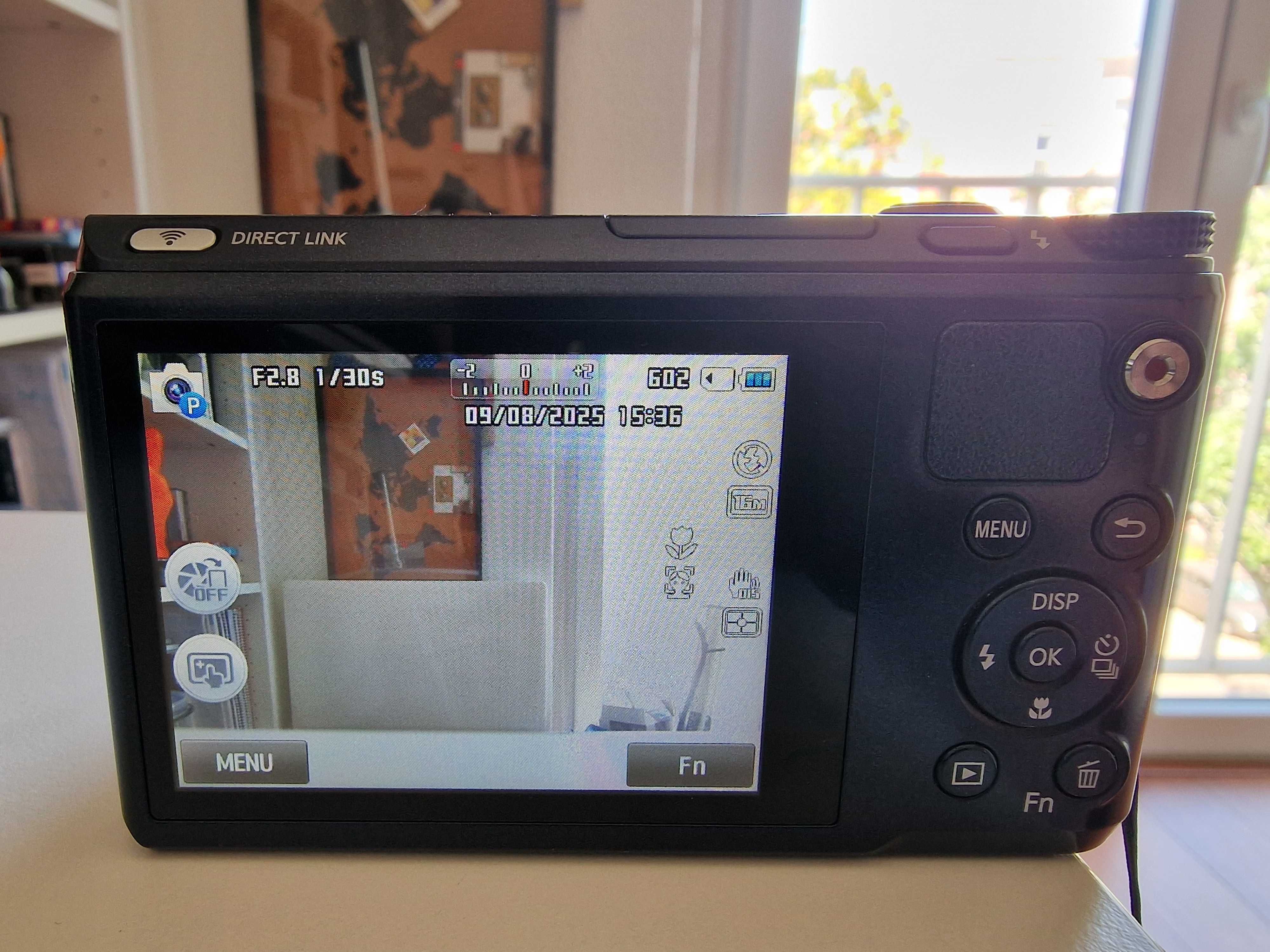Samsung Smart Camera WB800F