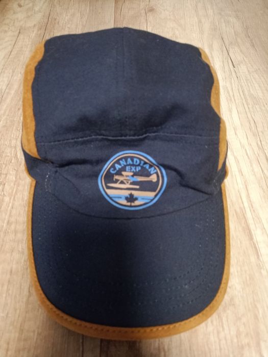 Czapka męska z daszkiem