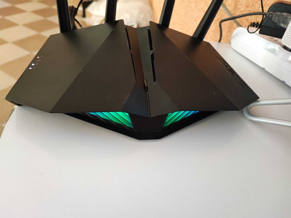 Безпровідний роутер ASUS RT-AX82U (WiFi 6, AIMesh, Adaptive QoS)