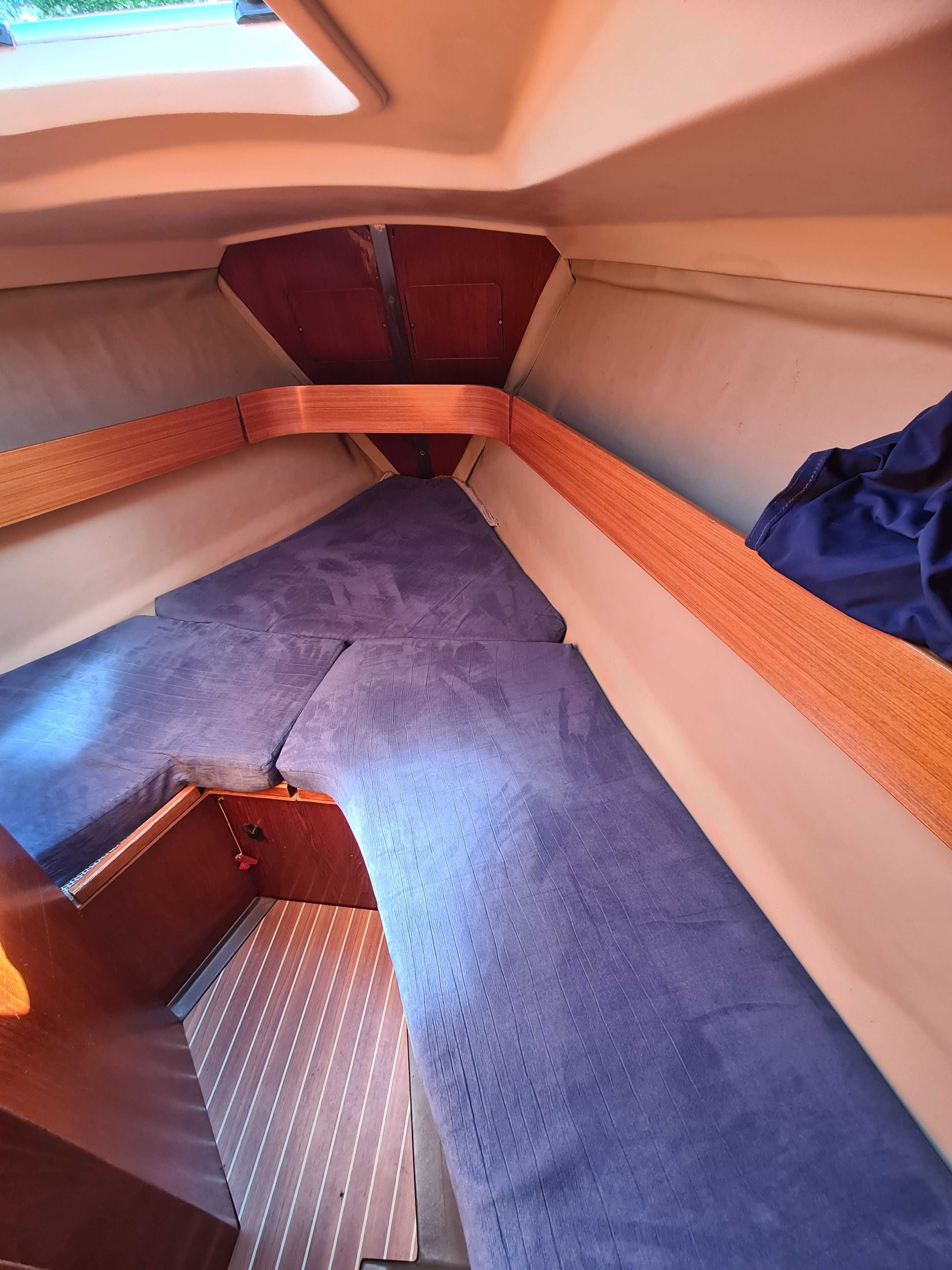 Jacht żaglowy morski Grand Soleil 38