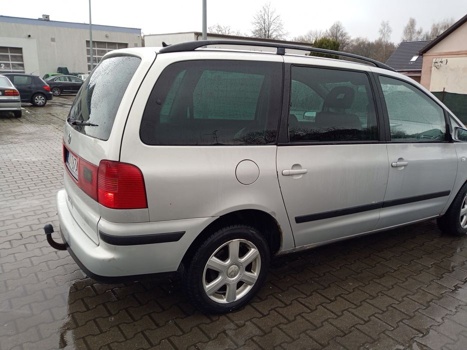 Sprzedam lub zamienię Sharana na busa.