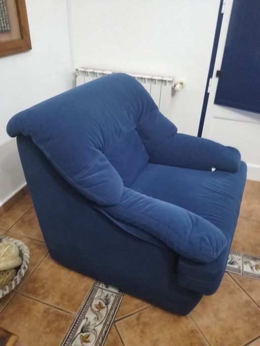 Vende-se sofá + poltronas