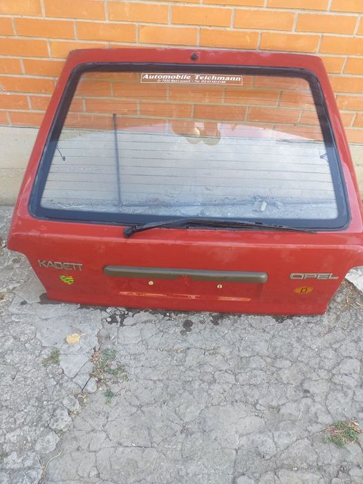 Крышка багажника  Опель Кадет