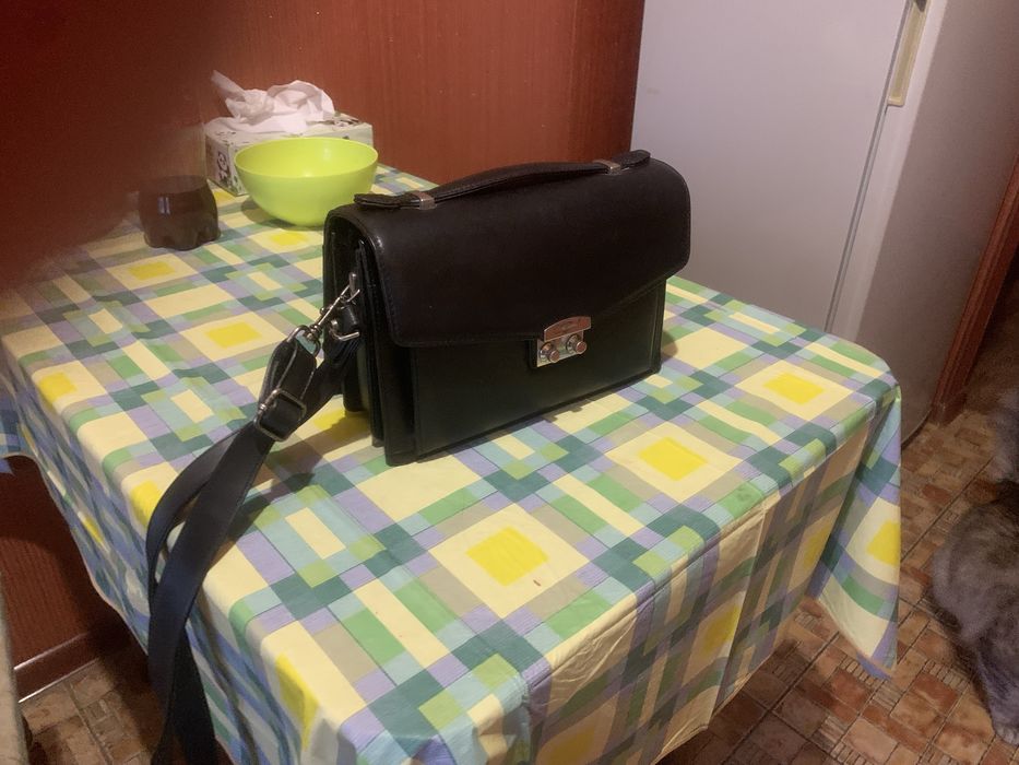 Чоловіча шкіряна сумка