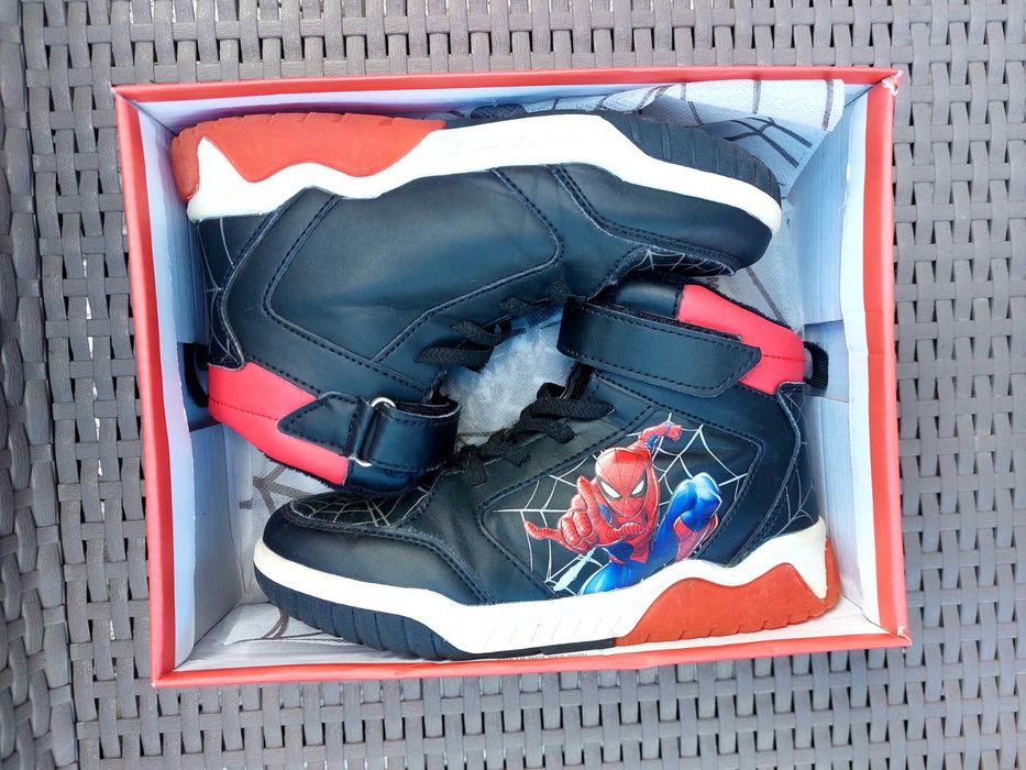 Buty ocieplane Spiderman Marvel rozmiar 32