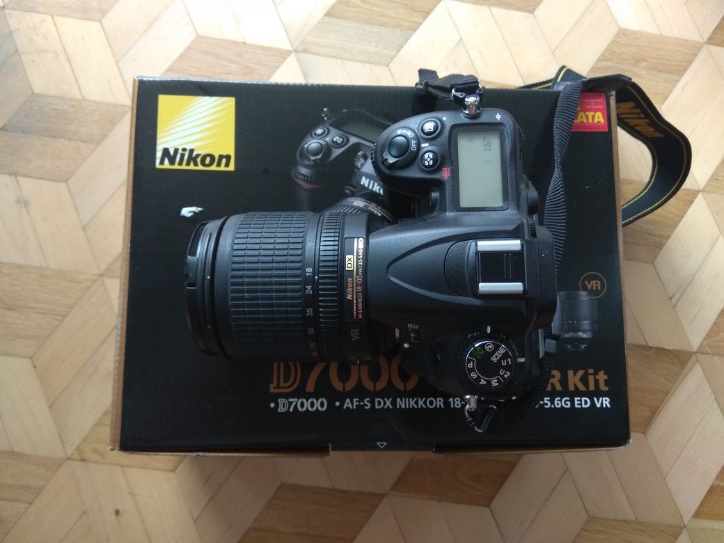 Nikon D7000 + nikkor 18-105mm i 50mm i SB700 lampa mega zestaw