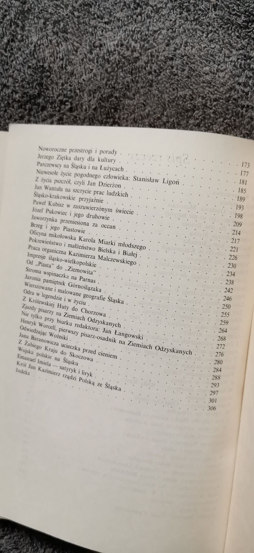 Z dymkiem cygara. Gawędy telewizyjne
Wilhelm Szewczyk