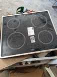 Forno com placa eléctrica