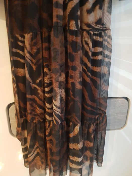 Śliczna, włoska sukienka z falbanami, XXL / XXXL.