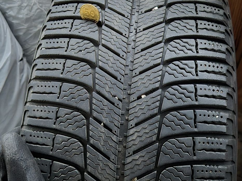 Michelin X-Ice 215/50R17 комплект Оригінальні диски Mazda R17 + гума