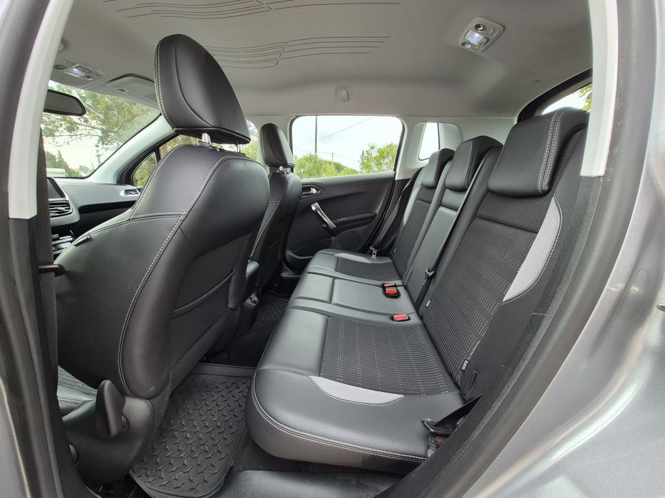 Peugeot 2008 1.6HDI - AUTOMÁTICO | GARANTIA | ALLURE