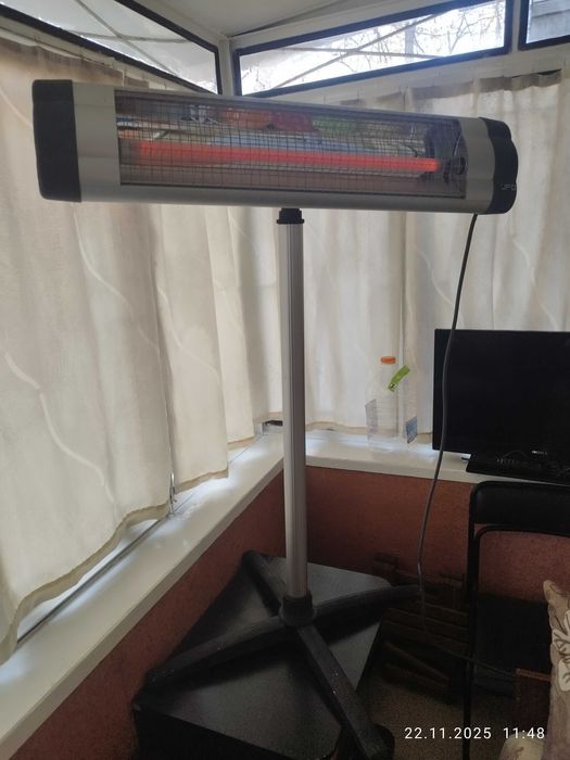 Продам обогреватель UFO-C/18 ClassI + ножка