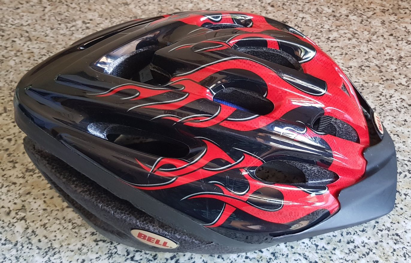 Capacete de ciclismo BELL