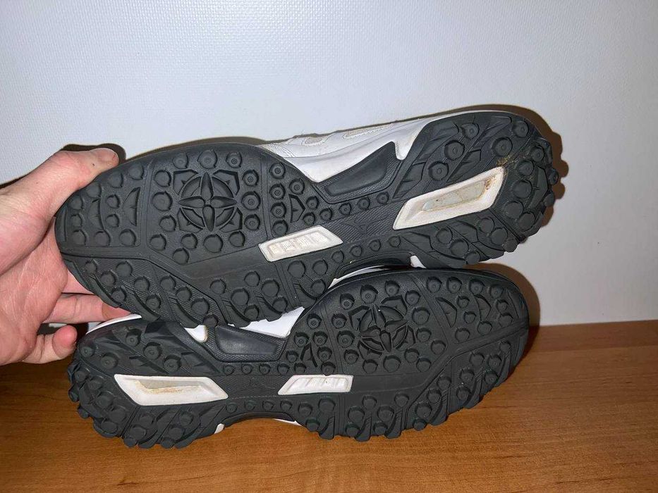 Кросівки Mizuno Wave Lynx