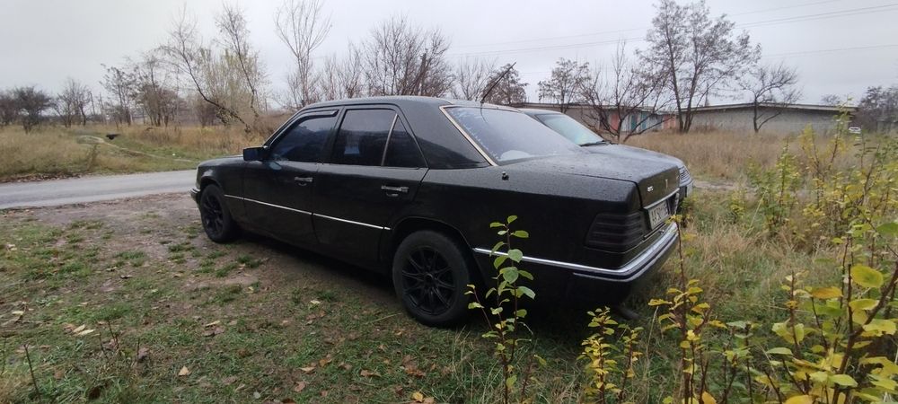 Mercedes Benz w 124 D