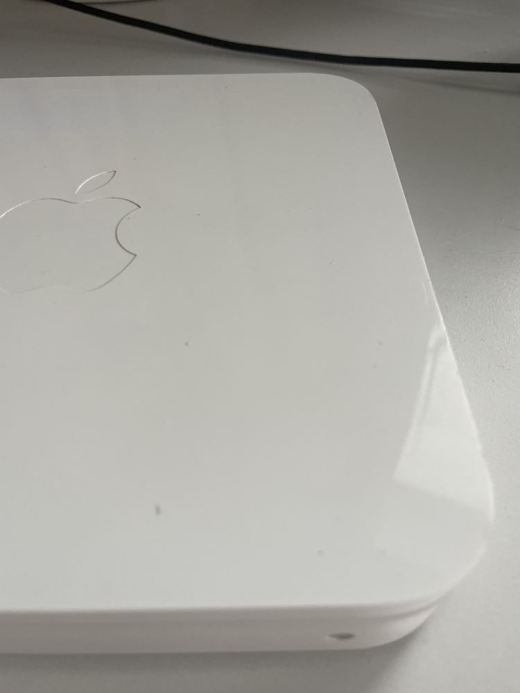 Apple Airport Extreme Wifi router A 1354