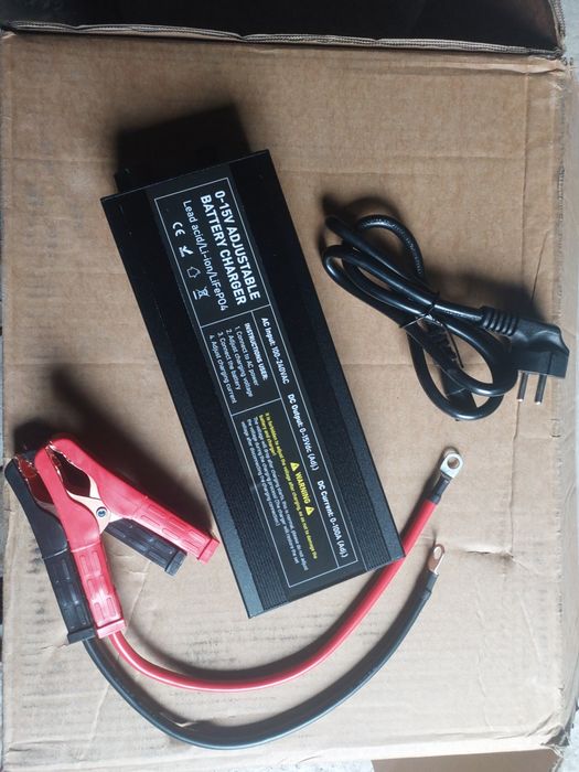 Зарядное устройство 14.6V 100Ah Solar Charger Current Voltage Adjustab